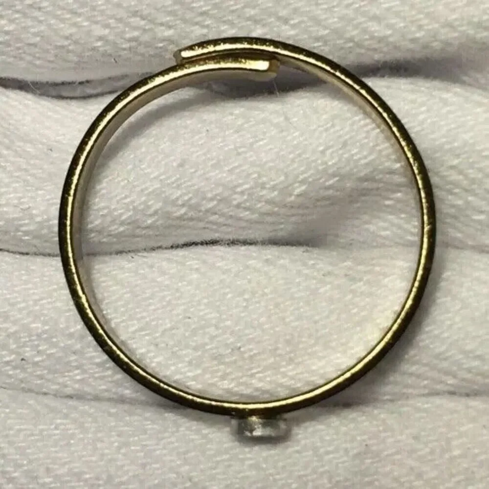 Vintage Diamond Chip Ring Adjustable Band Size 7.5 Gold Plated Costume Jewelry